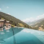 Boutique Und Bergwiesenglueck Hotell 3*