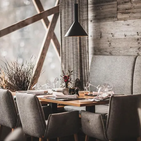 Hotel Boutique Und Bergwiesenglueck 3*