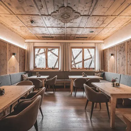 Boutique Und Bergwiesenglueck Hotell 3*