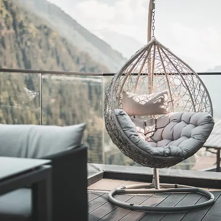 Hotel Boutique Und Bergwiesenglueck 3*