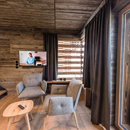 Boutique Und Bergwiesenglück See