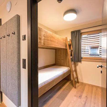 Boutique Und Bergwiesenglueck 3* סי