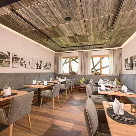 מלון Boutique Und Bergwiesenglueck